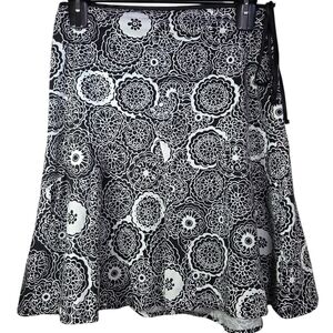 RW&CO. Black and White Patterned A-Line Skirt With Black Ribbon Side Tie Size 8